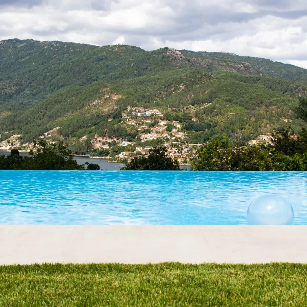 casa-da-piscina-infinita-obra-atelier-05